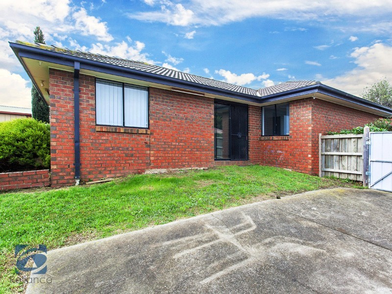 13 Hillview Rise, Hampton Park VIC 3976