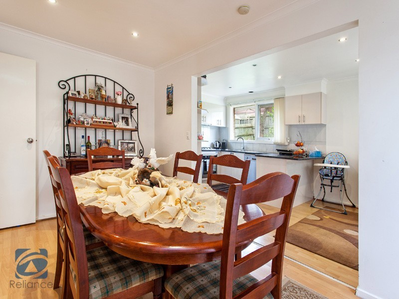 2 Sydney Parkinson Avenue, Endeavour Hills VIC 3802