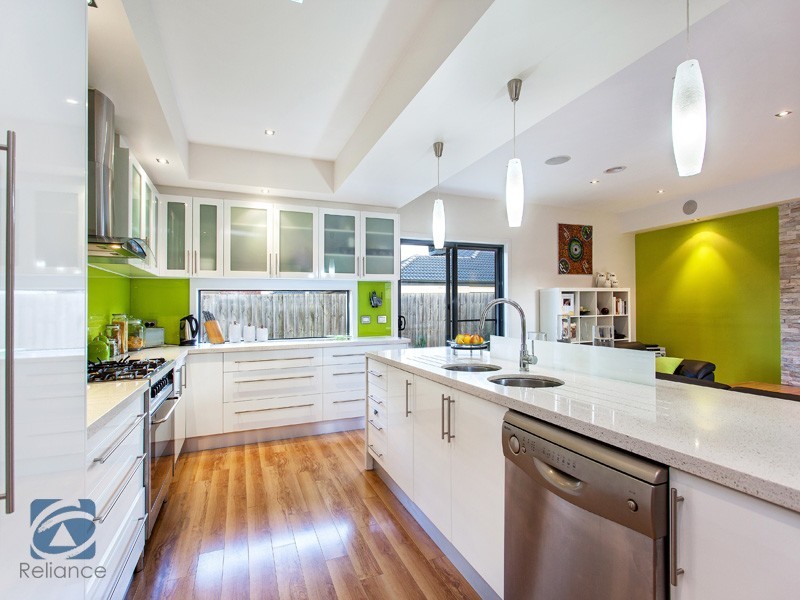5 Devaney Avenue, Lynbrook VIC 3975