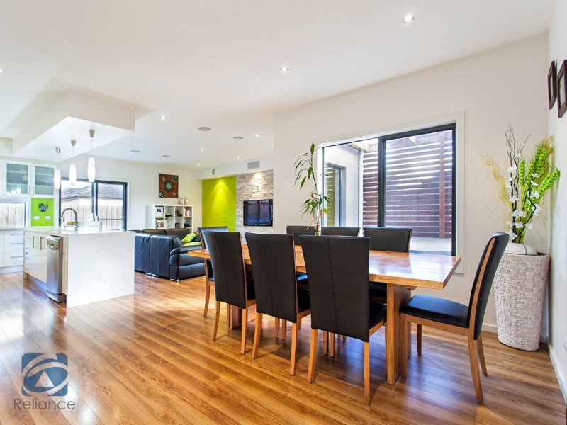 5 Devaney Avenue, Lynbrook VIC 3975