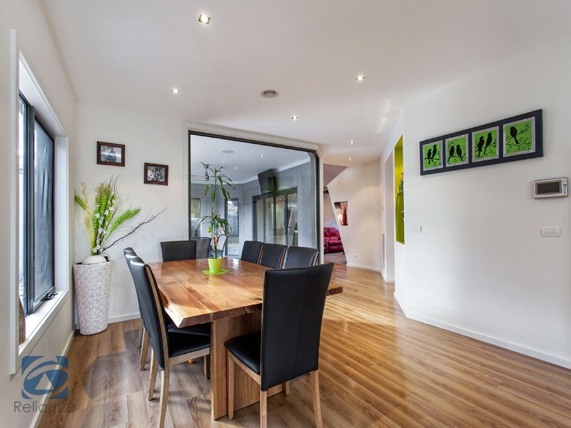 5 Devaney Avenue, Lynbrook VIC 3975