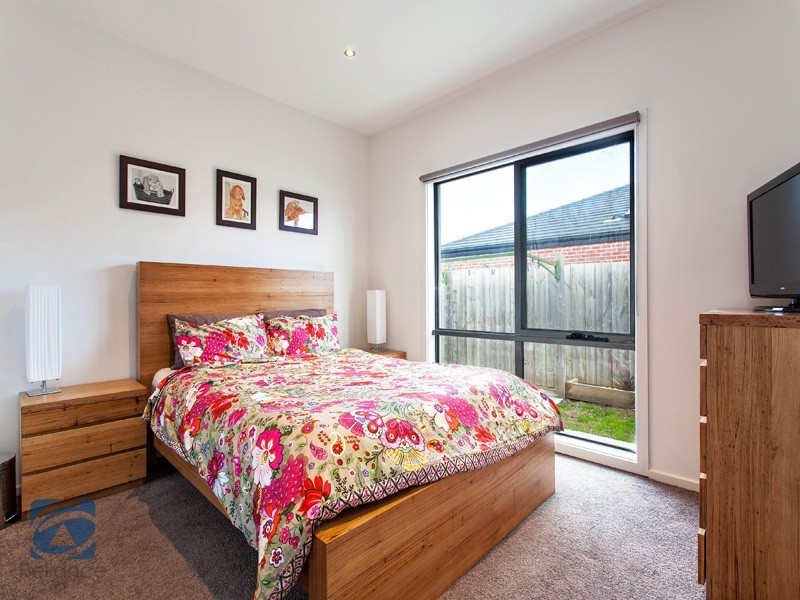 5 Devaney Avenue, Lynbrook VIC 3975