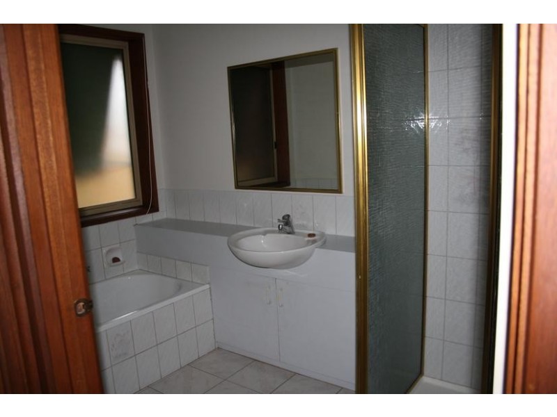 4/58 Woods Street, Beaconsfield VIC 3807