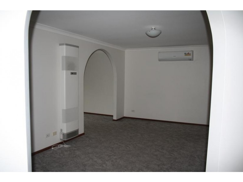 12 Kellie Court, Hampton Park VIC 3976