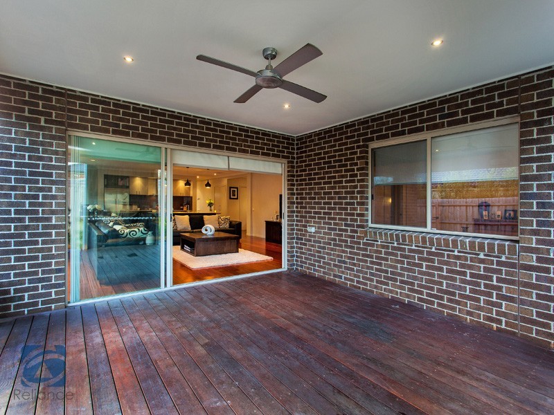 8 Olive Road, Lynbrook VIC 3975