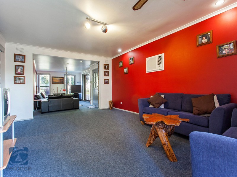 14 Hampton Drive, Hampton Park VIC 3976