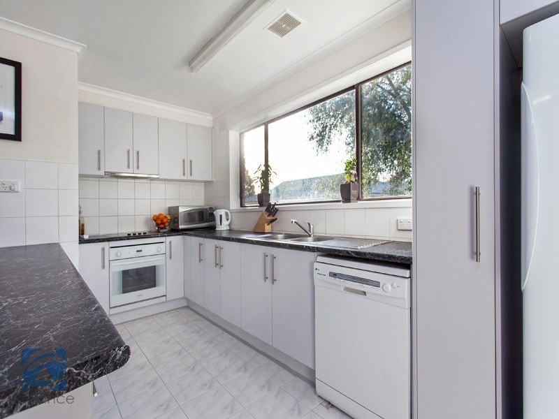 14 Hampton Drive, Hampton Park VIC 3976