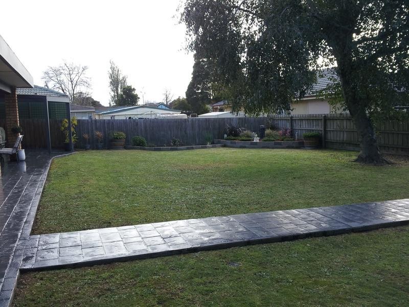 14 Hampton Drive, Hampton Park VIC 3976