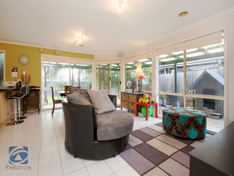 13 Langbourne Drive, Narre Warren South VIC 3805