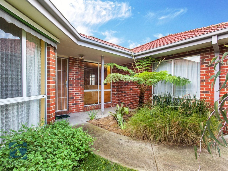 16 Carboni Crescent, Lynbrook VIC 3975