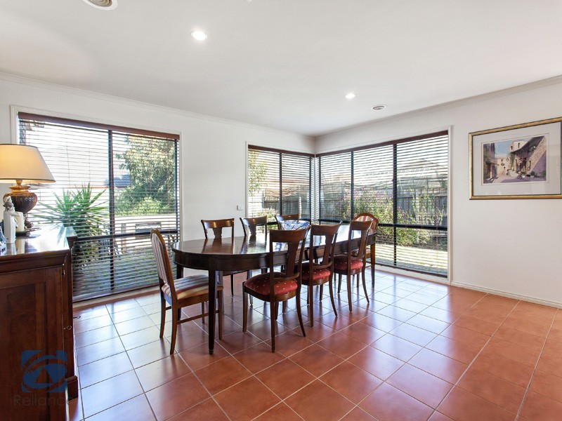 3 Cobbler Grange, Lynbrook VIC 3975