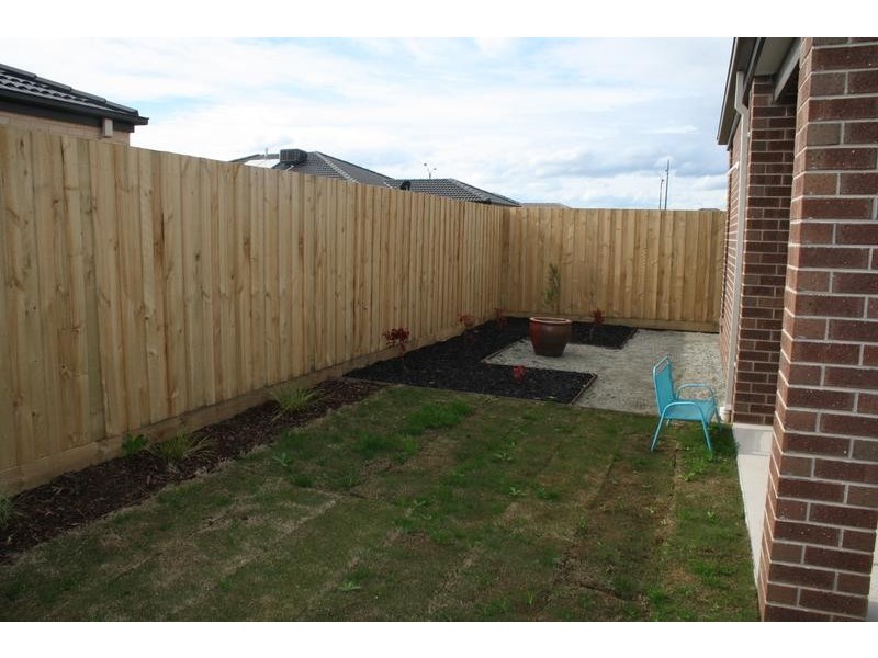 19 Raven Court, Pakenham VIC 3810