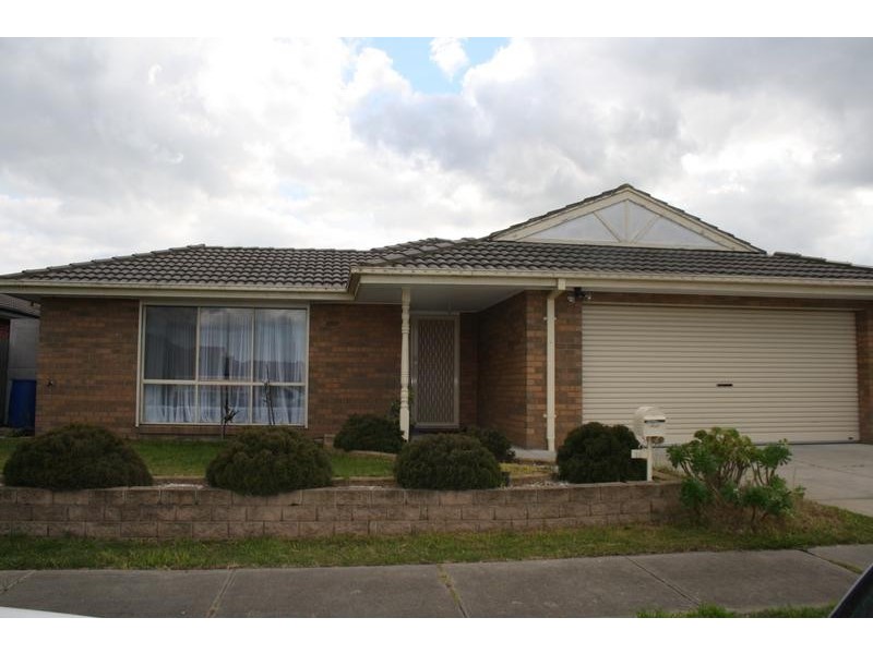 19 Gramar Way, Hampton Park VIC 3976
