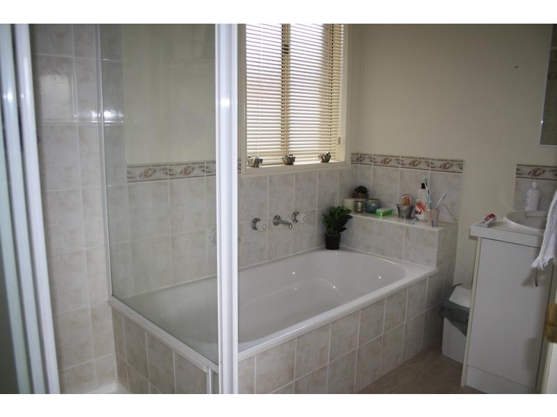 19 Gramar Way, Hampton Park VIC 3976