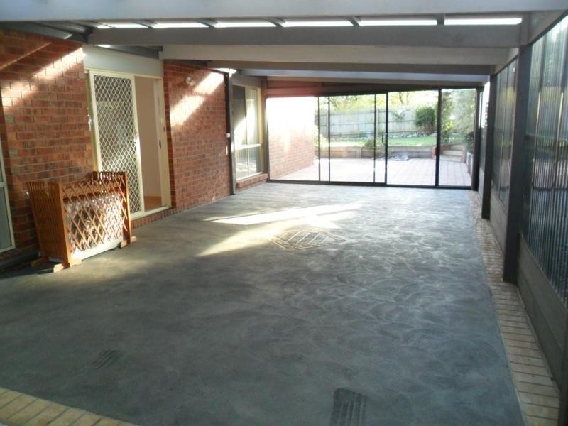 10 Nerrena Rise, Cranbourne West VIC 3977