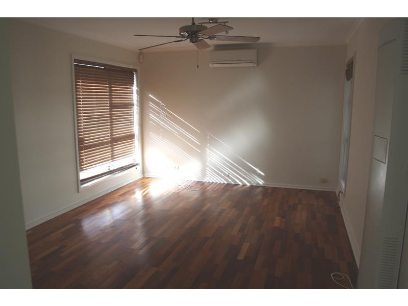 54 Endeavour Drive, Cranbourne North VIC 3977