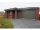 9 Waltzing Drive, Lynbrook VIC 3975