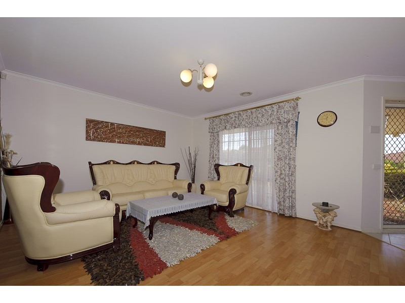 7 Cottswold Avenue, Narre Warren VIC 3805