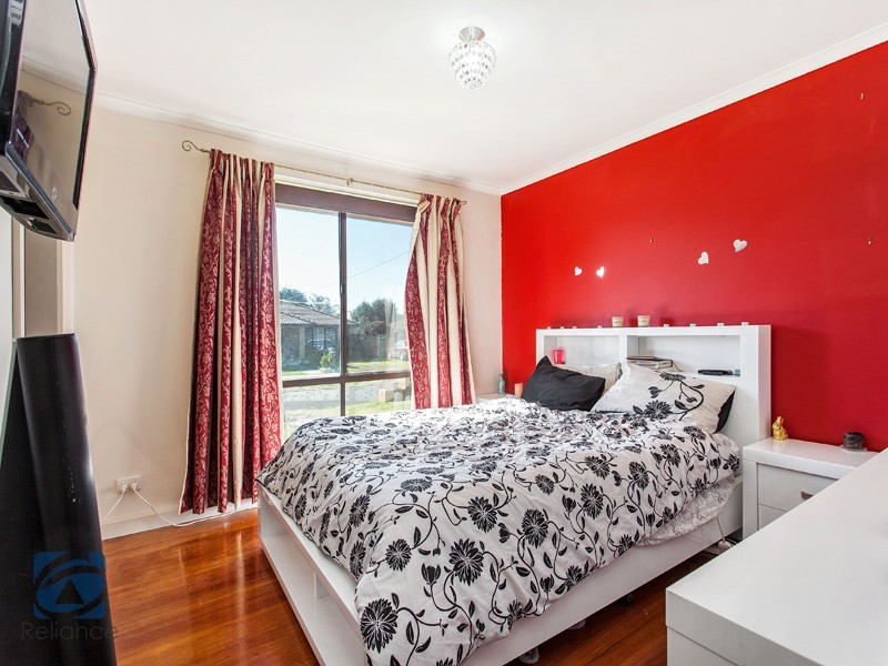 22 Simon Court, Hampton Park VIC 3976