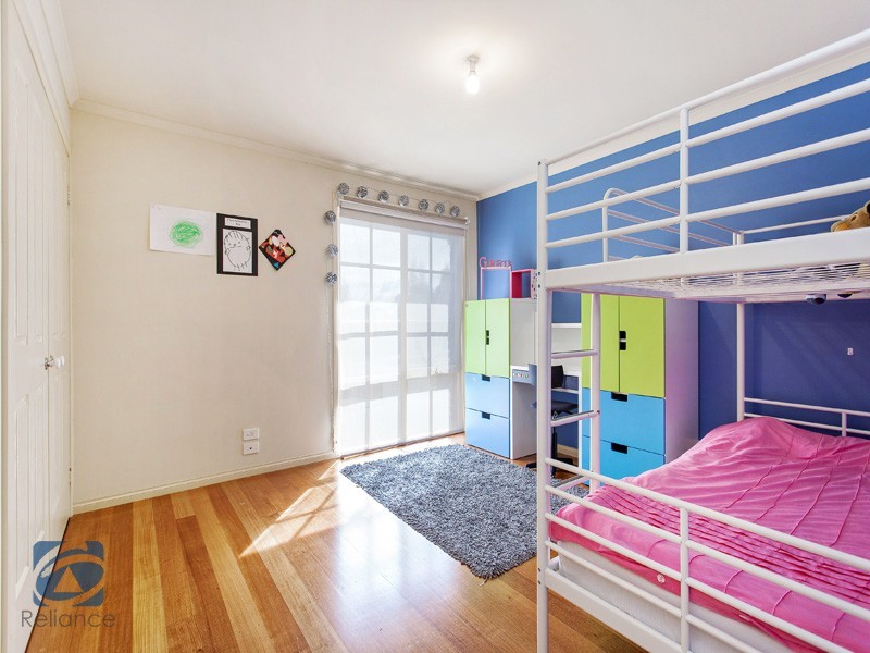 3 Henry Lawson Drive, Lynbrook VIC 3975