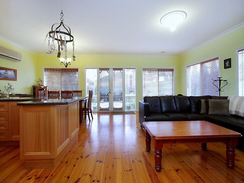 25 May Gibbs Crescent, Lynbrook VIC 3975