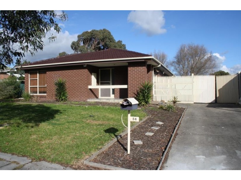 54 Endeavour Drive, Cranbourne North VIC 3977