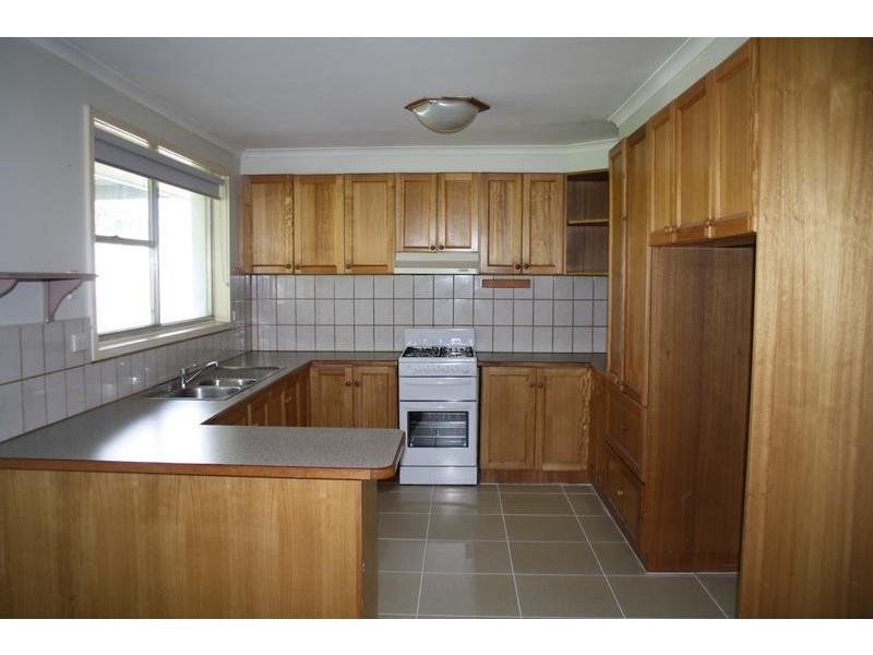 3 Village Drive, Hampton Park VIC 3976