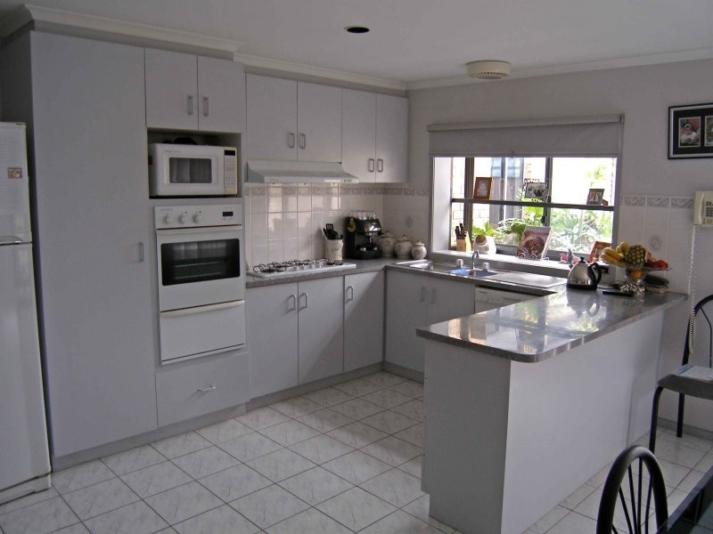 8 Brampton Court, Narre Warren VIC 3805