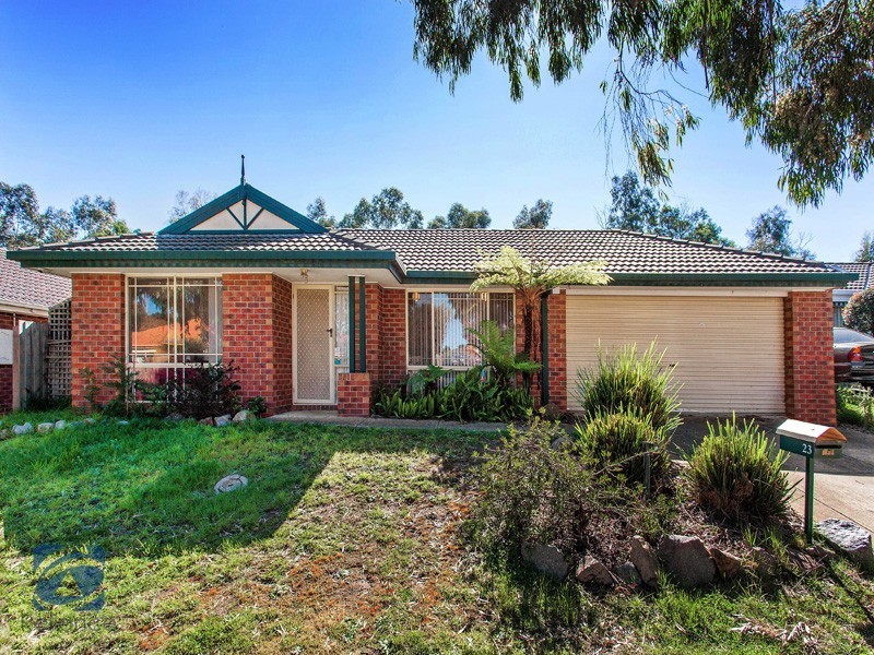 23 Dutton Close, Lynbrook VIC 3975