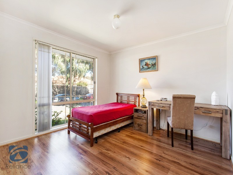 23 Dutton Close, Lynbrook VIC 3975