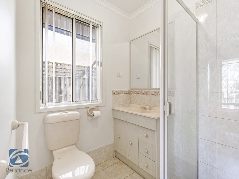 23 Dutton Close, Lynbrook VIC 3975