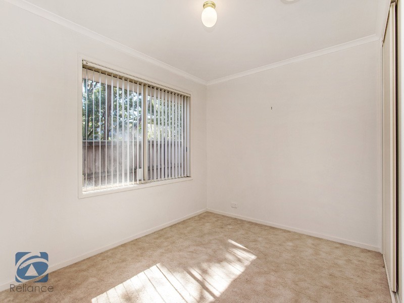 23 Dutton Close, Lynbrook VIC 3975