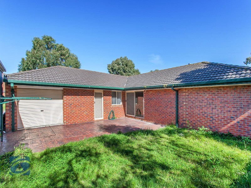 23 Dutton Close, Lynbrook VIC 3975