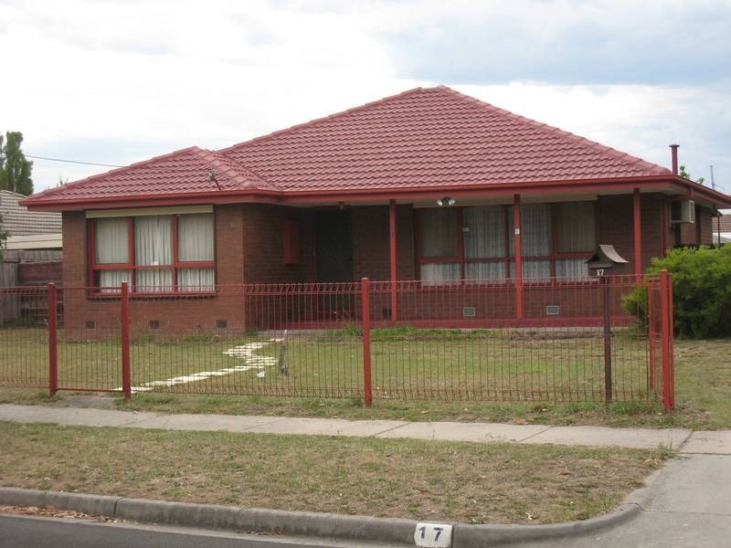 17 Andrew Street, Hampton Park VIC 3976