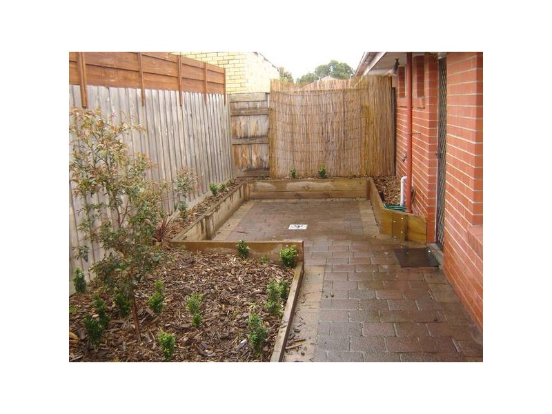 1/9 Bride AVENUE, Hampton Park VIC 3976