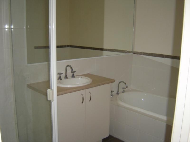 7 Figtree Walk, Lyndhurst VIC 3975