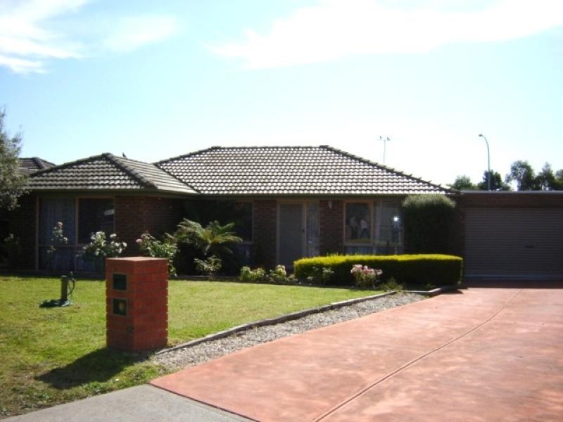 6 Catherine Edey Place, Hampton Park VIC 3976