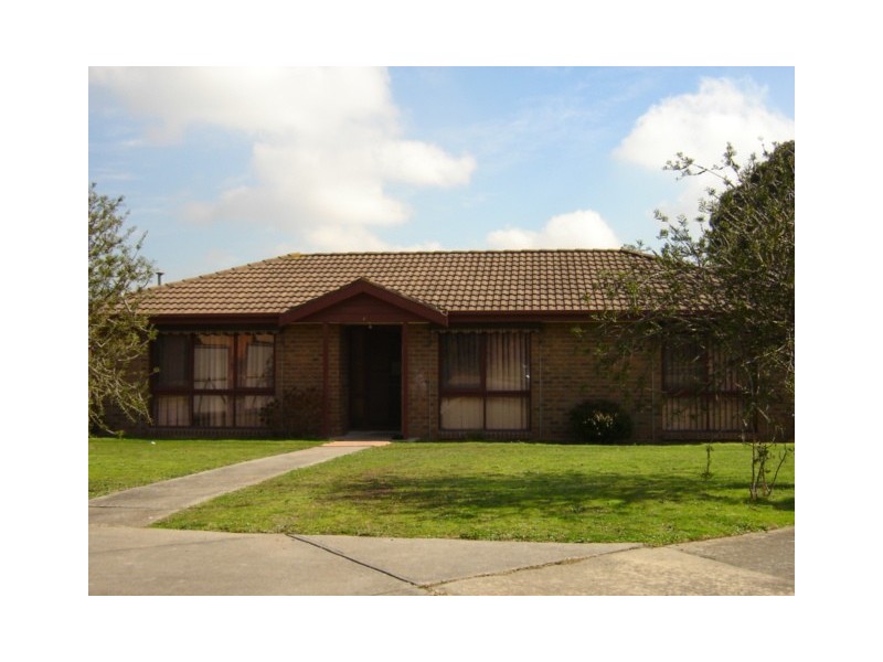 13 Kerrison Drive, Hampton Park VIC 3976