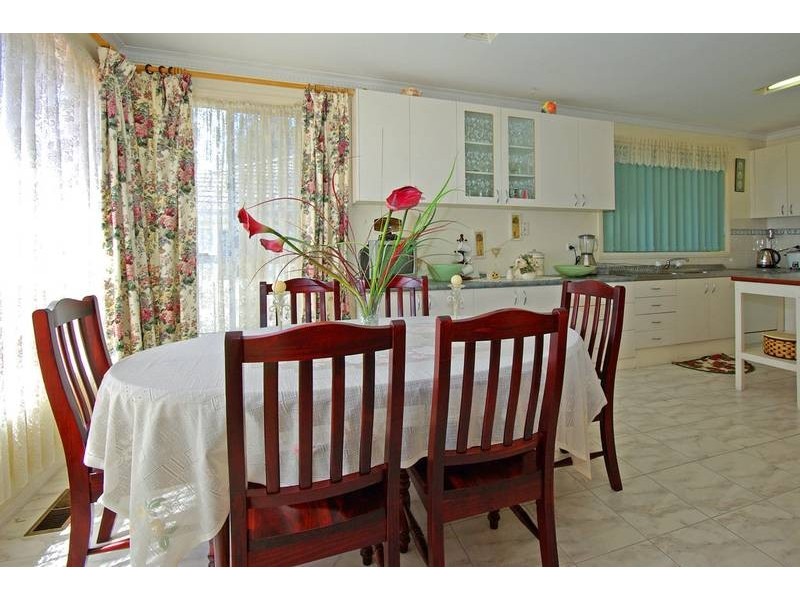 72 Somerville ROAD, Hampton Park VIC 3976