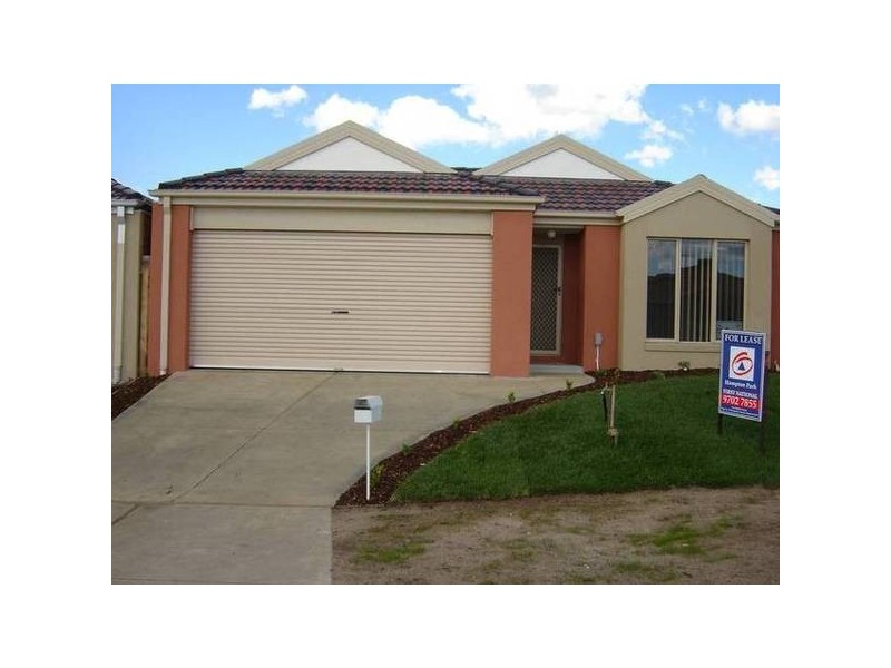 3 Athena Court, Cranbourne VIC 3977