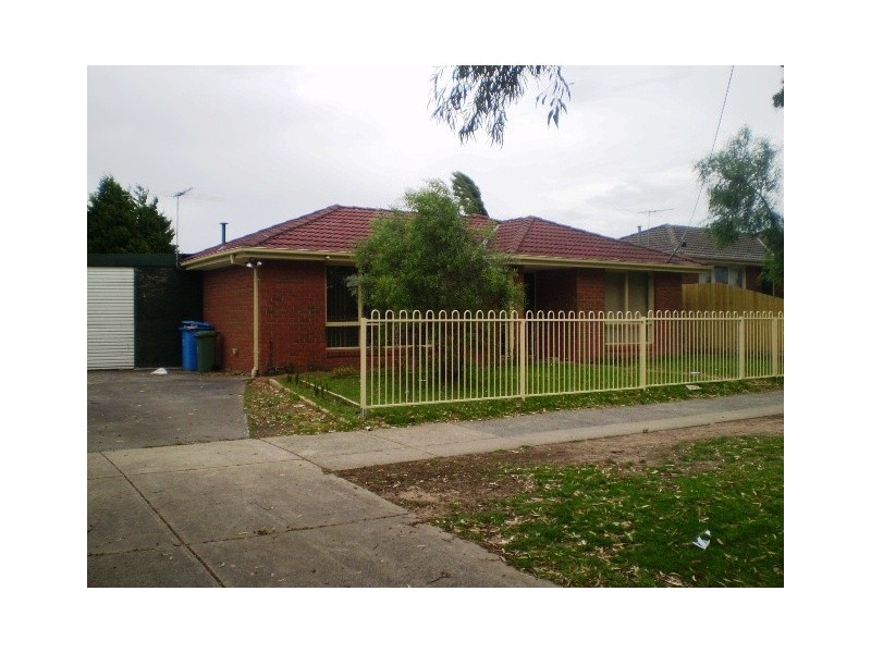 54 Fordholm Road, Hampton Park VIC 3976