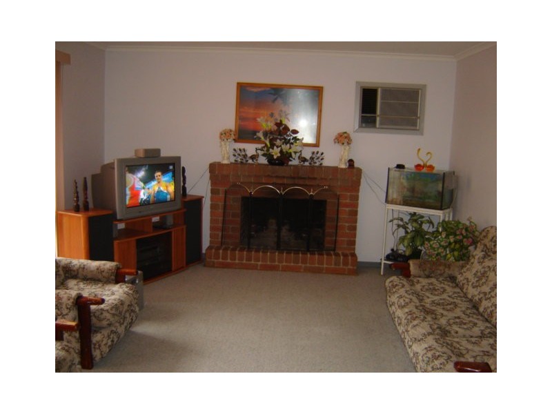 23 Michelle Drive, Hampton Park VIC 3976