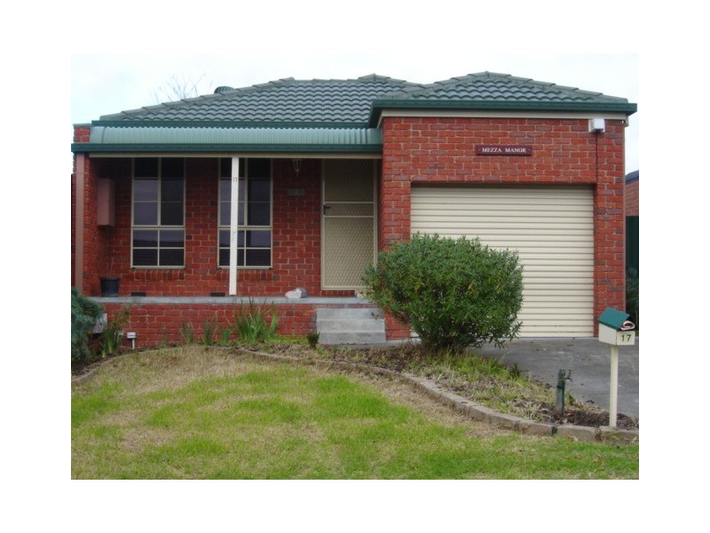 17 Cumulus Court, Hampton Park VIC 3976