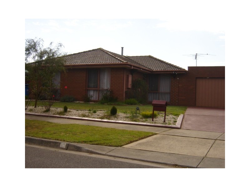 37 Blackwood Drive, Hampton Park VIC 3976