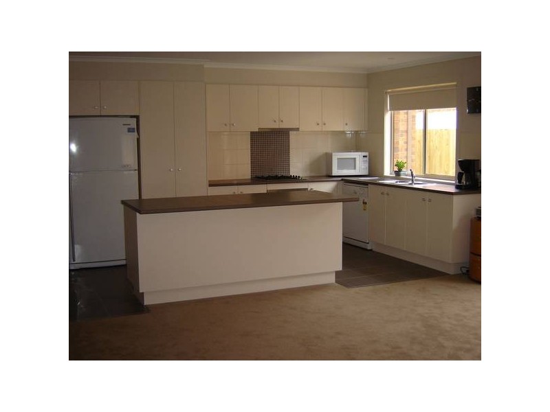 Rudd Court, Lynbrook VIC 3975