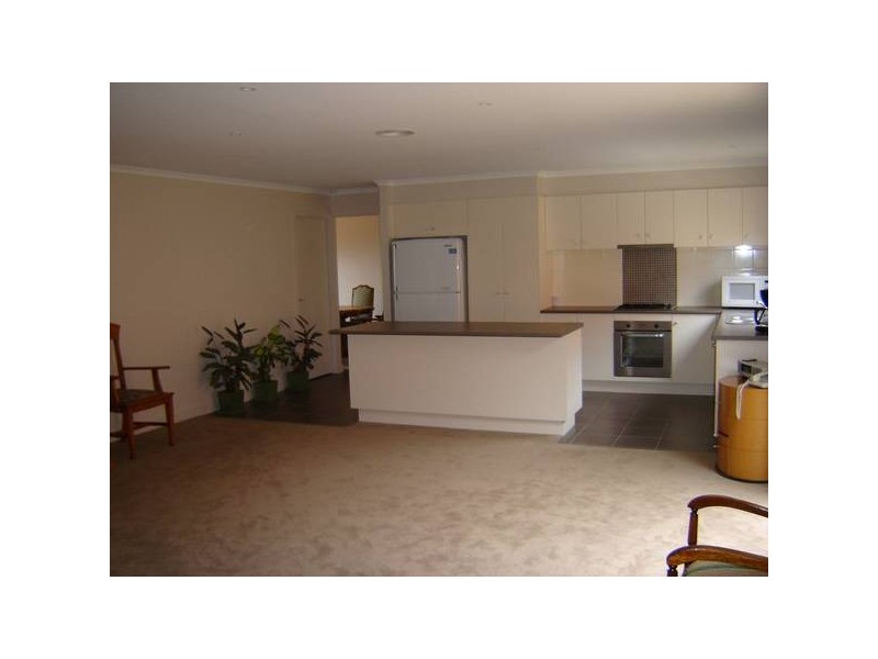 Rudd Court, Lynbrook VIC 3975