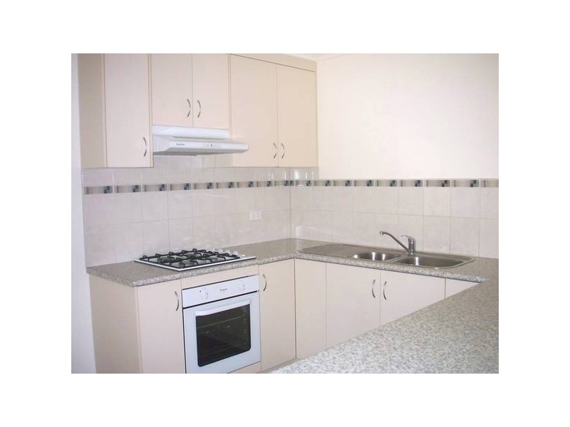 8/36 Armadale Drive, Narre Warren VIC 3805