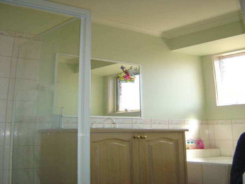 24 Michelle Drive, Hampton Park VIC 3976