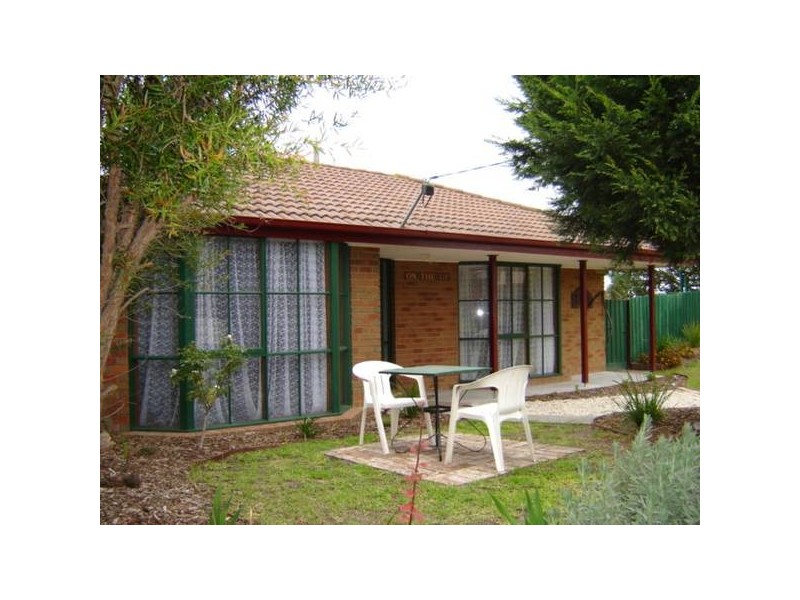 2 Dewpoint Crescent, Hampton Park VIC 3976