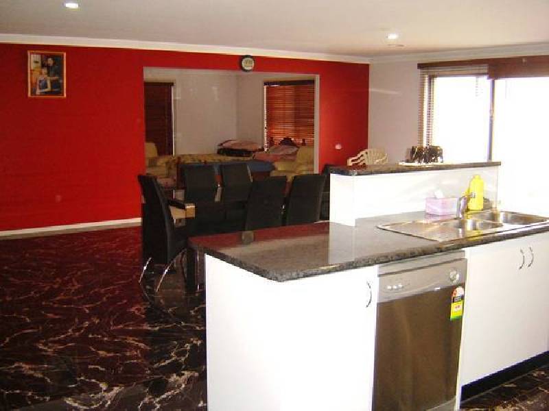 91 Aylmer Road, Lynbrook VIC 3975